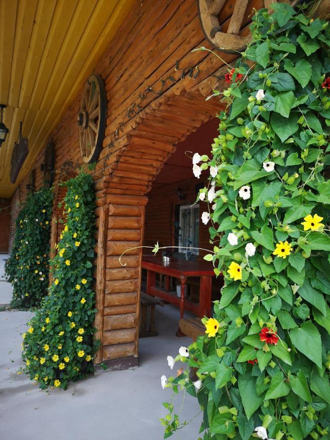 Gasthaus Kryzbarkas Deguciai  Exterior foto